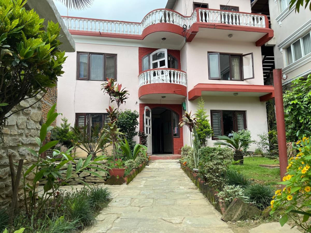 Nepali Cottage Guest House Pokhara Exterior photo