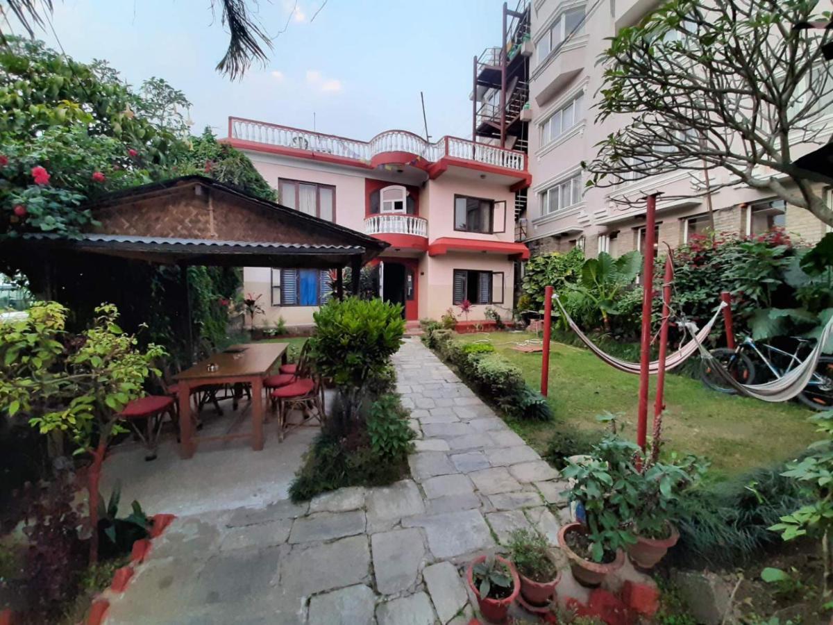 Nepali Cottage Guest House Pokhara Exterior photo